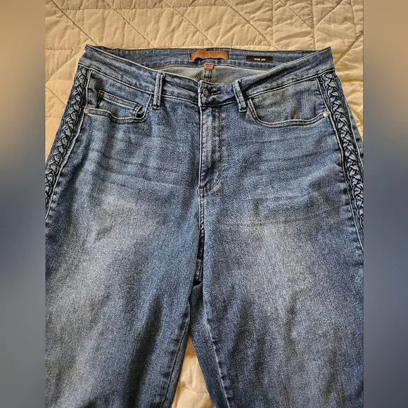 Judy Blue High Rise/Wide Leg Capris w/ Braid Design  18 W - Picture 2 of 12